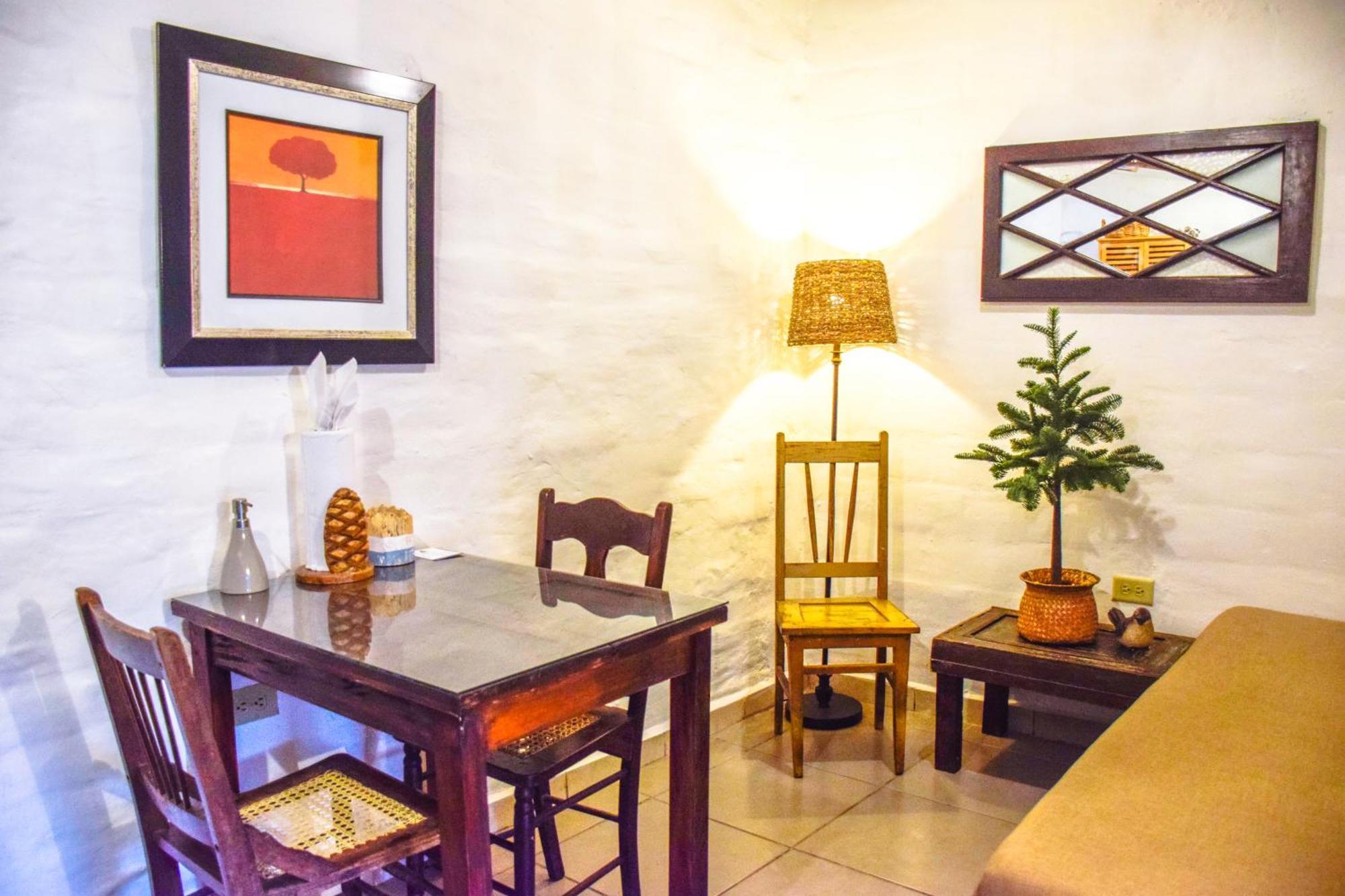 Hotel Casa Pino, Tu Casa En Ataco Консепсьон-де-Атако Экстерьер фото