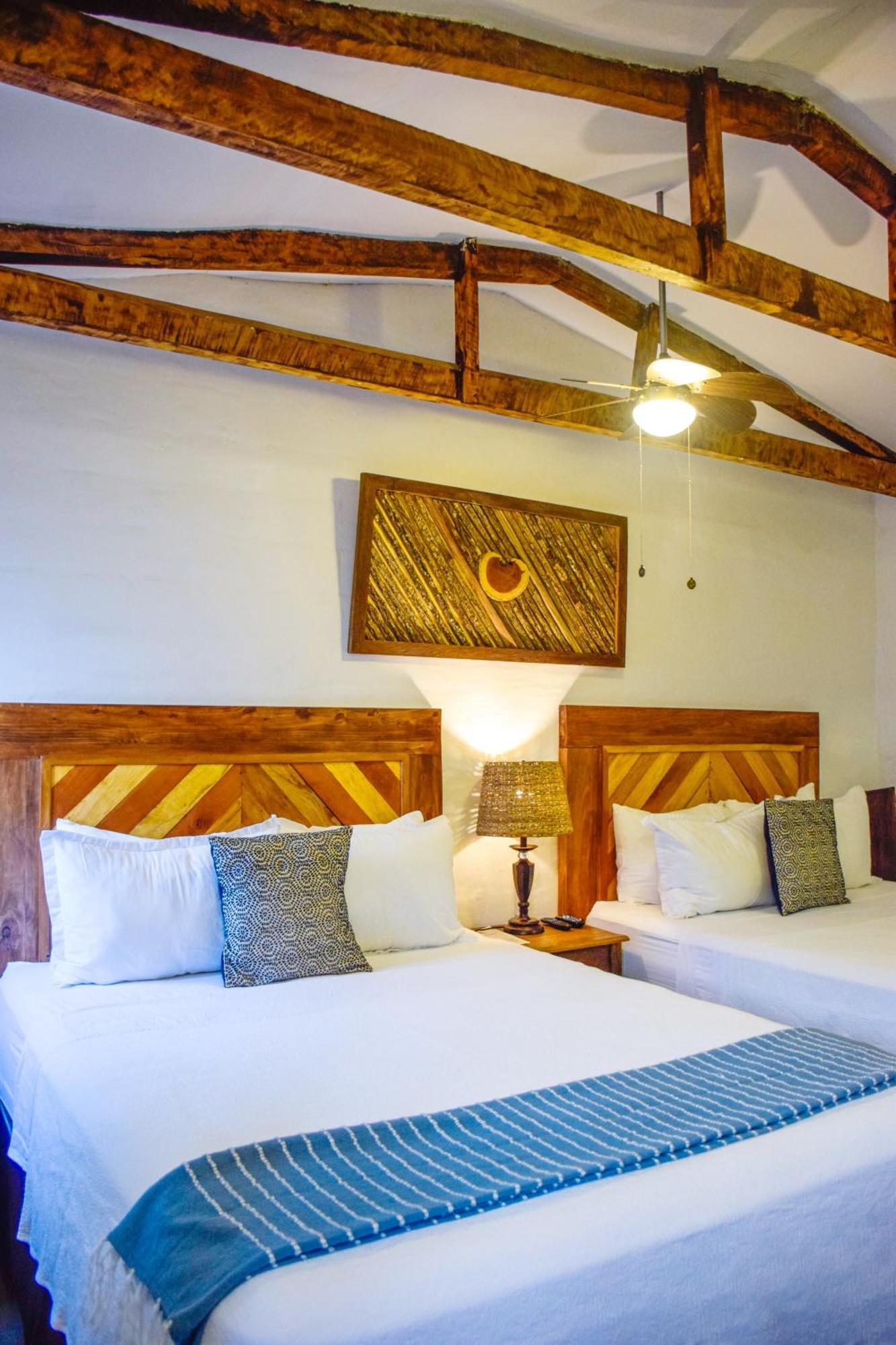 Hotel Casa Pino, Tu Casa En Ataco Консепсьон-де-Атако Экстерьер фото